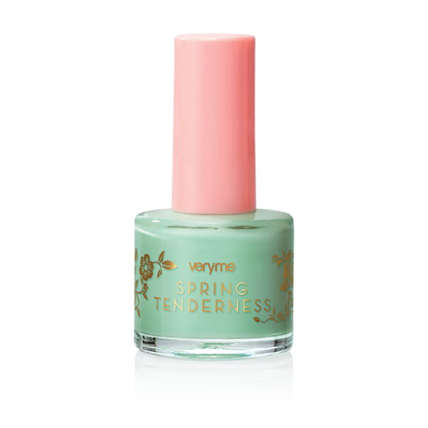 Very Me Spring Tenderness Nail Polish tender green nailpaint by oriflame